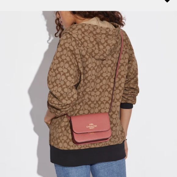 100% Authentic COACH Taffy and Gold Mini Brynn Crossbody Purse - Picture 4 of 9